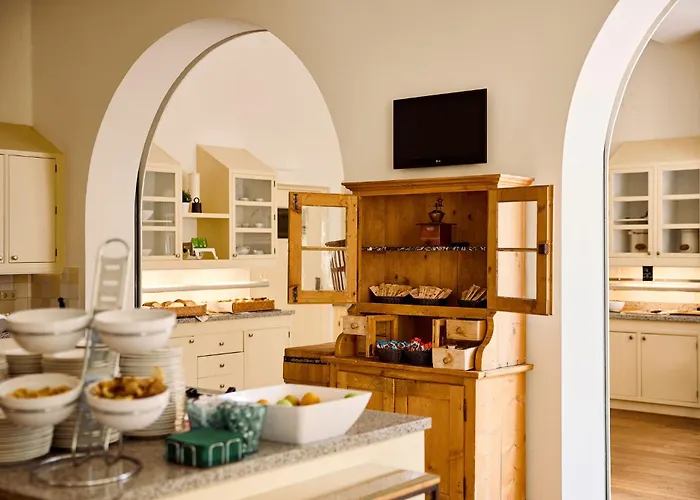 فندق Landgoed Ehzerwold آلمين